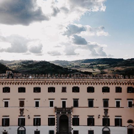 Castello Costaguti Hotel Roccalvecce Екстериор снимка