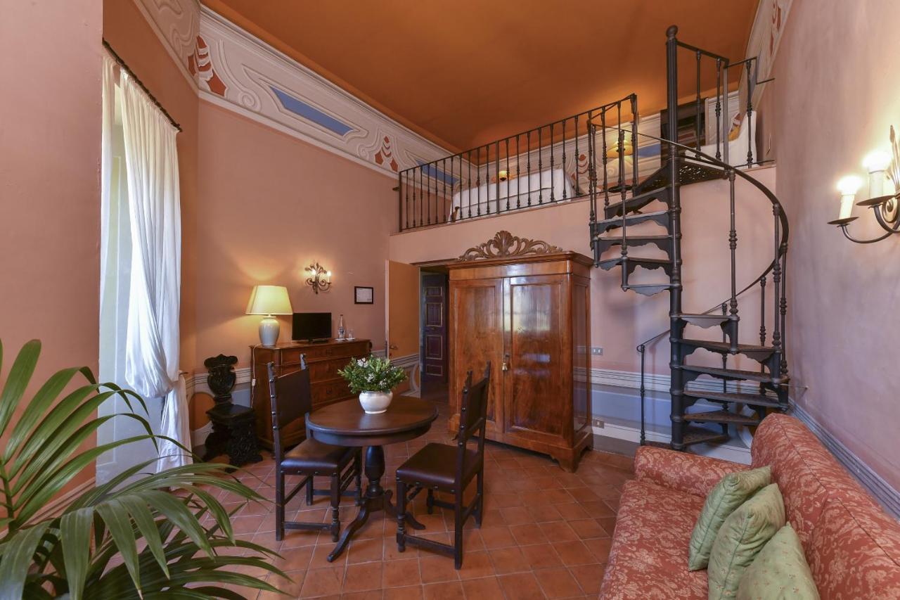 Castello Costaguti Hotel Roccalvecce Екстериор снимка