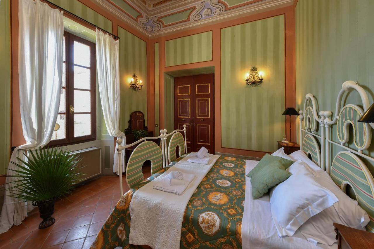 Castello Costaguti Hotel Roccalvecce Екстериор снимка