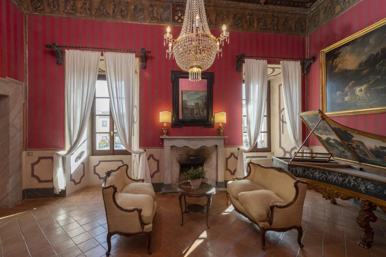 Castello Costaguti Hotel Roccalvecce Екстериор снимка