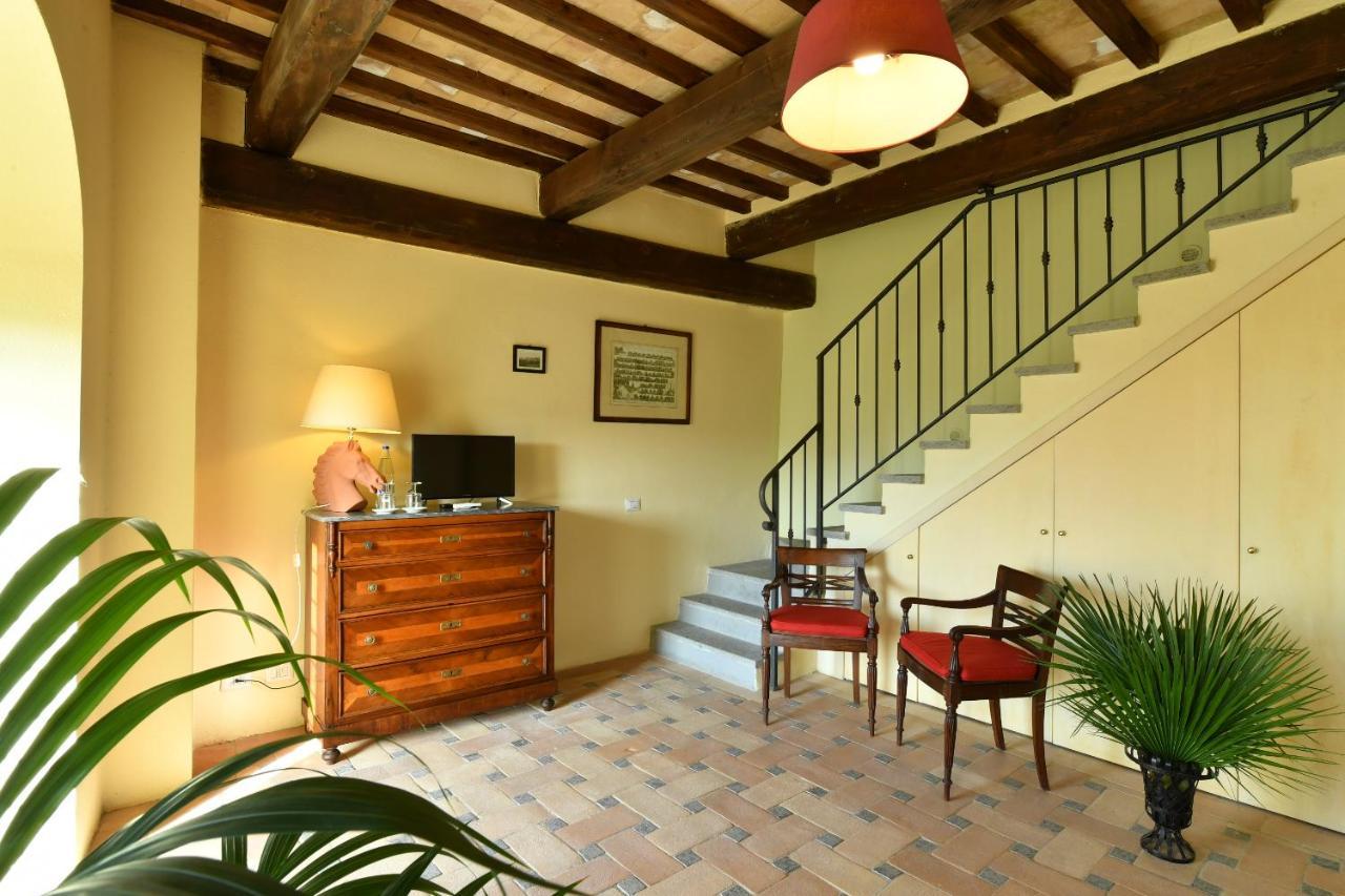 Castello Costaguti Hotel Roccalvecce Екстериор снимка