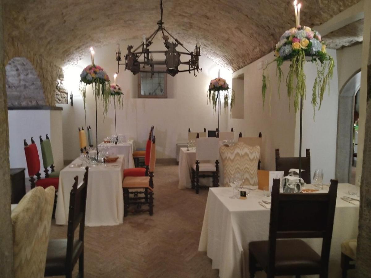 Castello Costaguti Hotel Roccalvecce Екстериор снимка