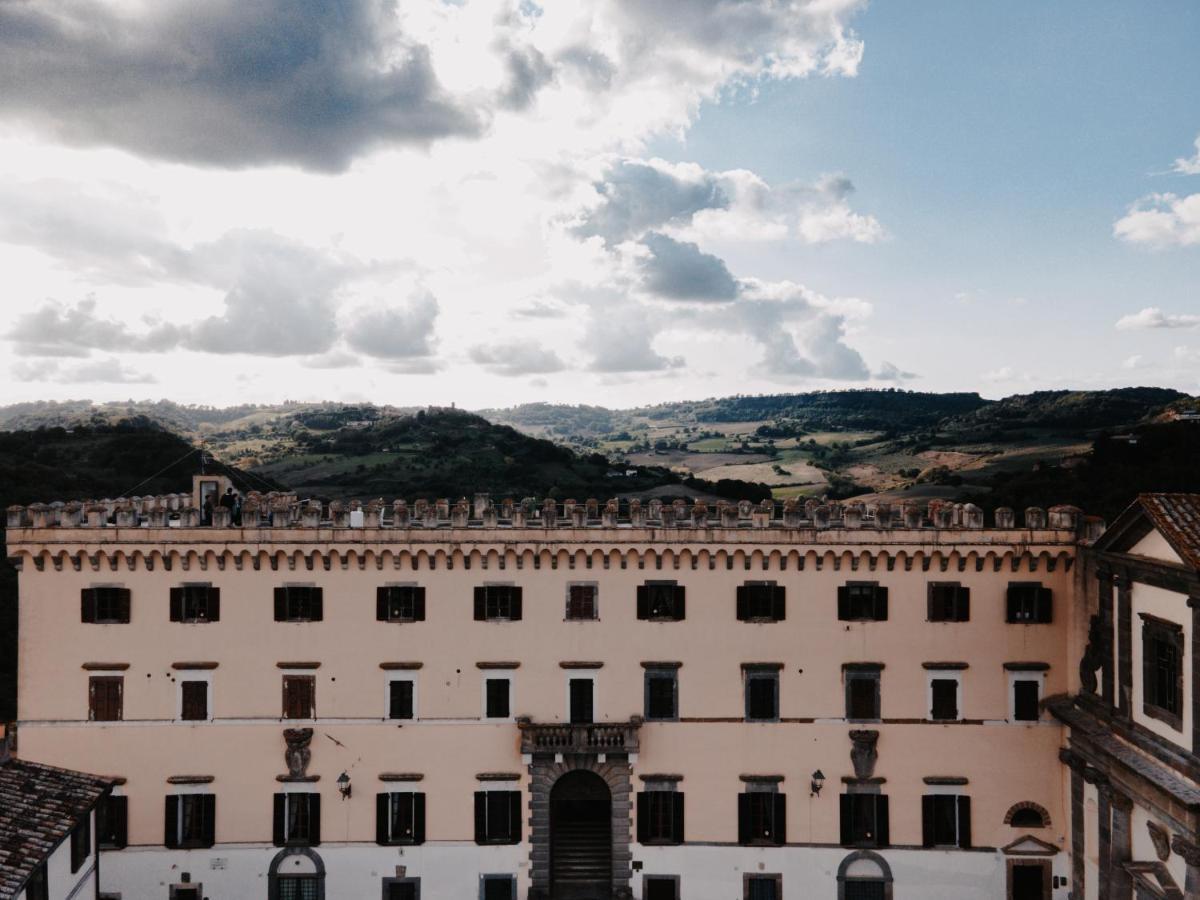 Castello Costaguti Hotel Roccalvecce Екстериор снимка