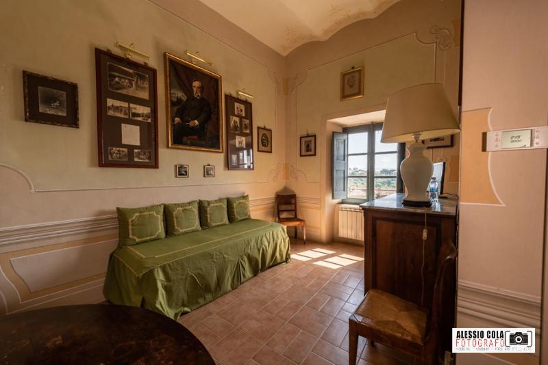 Castello Costaguti Hotel Roccalvecce Екстериор снимка