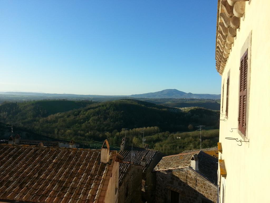 Castello Costaguti Hotel Roccalvecce Стая снимка